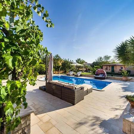 Villa Beauty Luxury