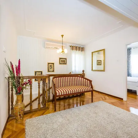 Villa Beauty Luxury
