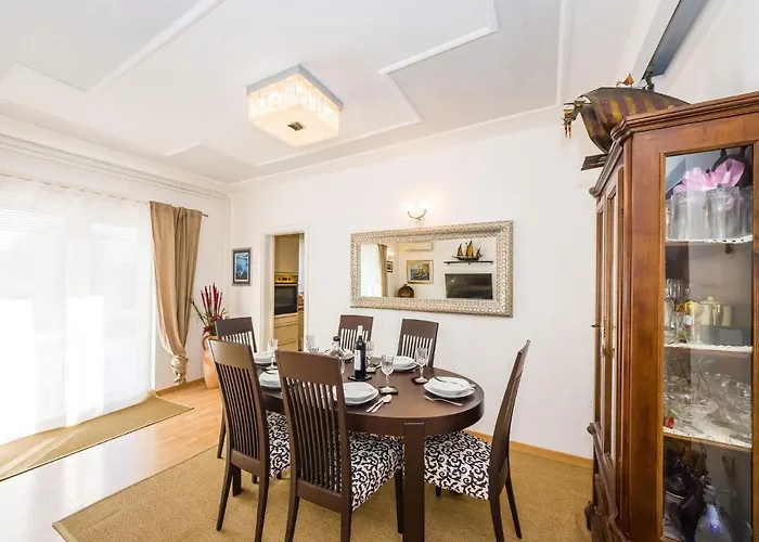 Beauty Luxury Villa *